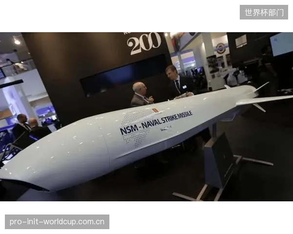 索尔洛特的空战能力是挪威战术库中的重要武器,尤其在僵局下可作为高点强攻选择。 索尔洛特的空战能力是挪威战术库中的重要武器,尤其在僵局下可作为高点强攻选择。